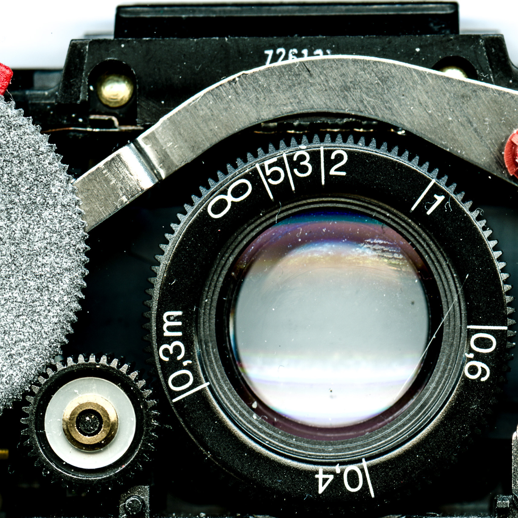 SX70 focus wheel